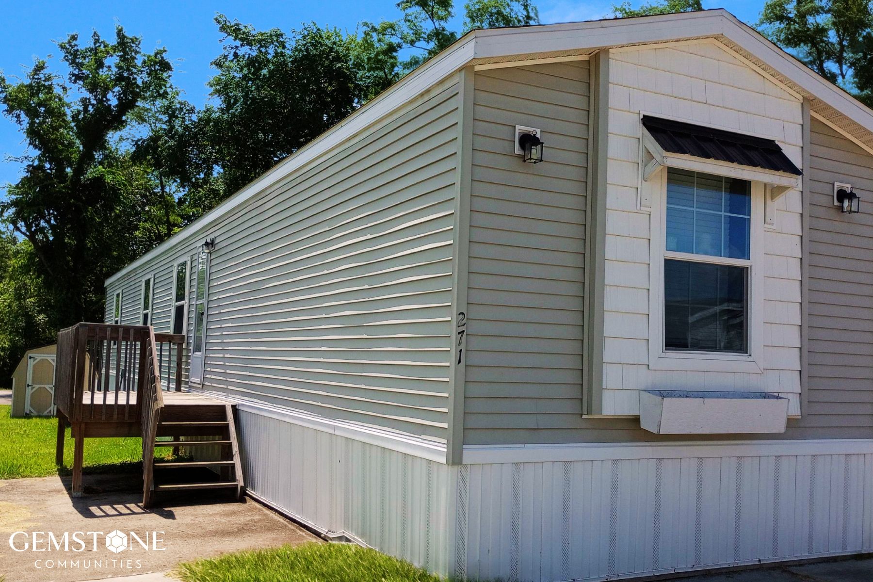 Lebanon Acres Lot 271 - Mobile Home for Sale Exterior